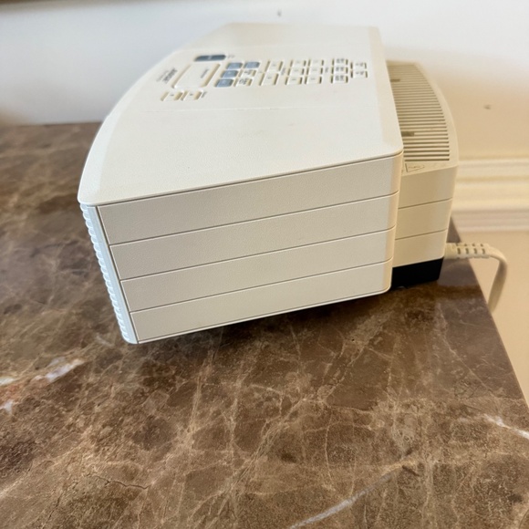 Bose Wave AM FM Radio CD Player Alarm Clock Model AWRC-1P Tested Works No Remote - Picture 8 of 10